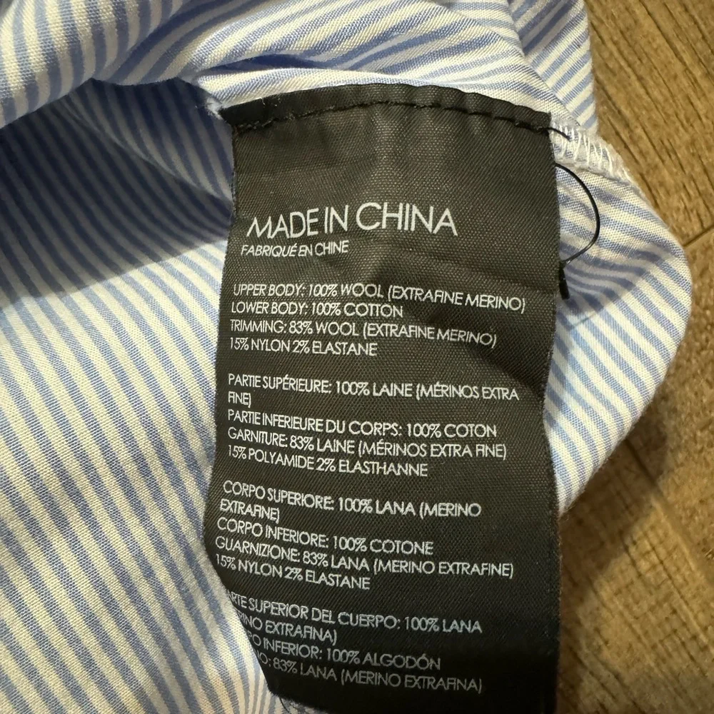 Club Monaco Sweater - Picture 3 of 4